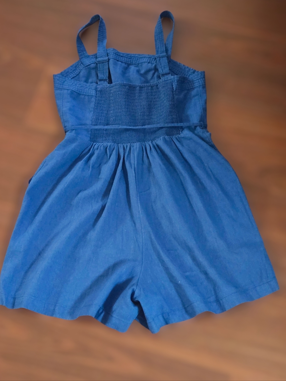 Women's Sleeveless Waist-Defined Linen-Blend Utility Romper -- 3.5-inch inseam - Picture 4 of 5
